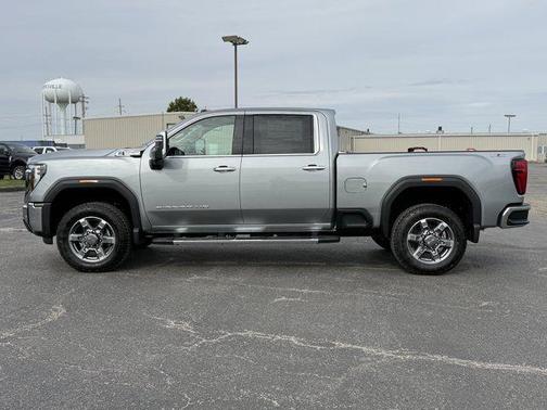 2026 GMC Sierra 3500 SLT