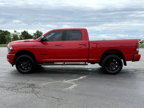 2022 RAM 2500 Big Horn Crew Cab 4x4 6'4' Box
