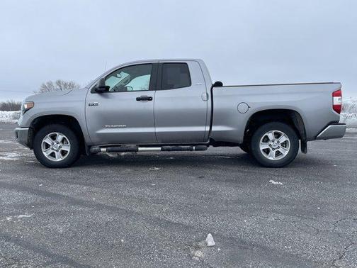 2018 Toyota Tundra SR5