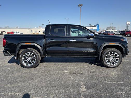 2023 GMC Canyon Denali