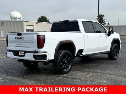 2024 GMC Sierra 2500 AT4