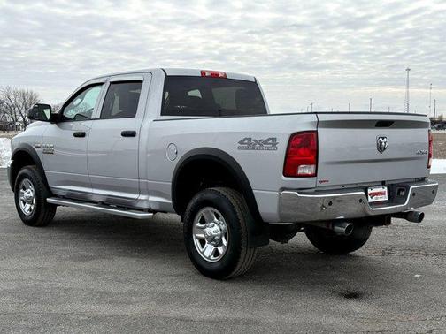 2018 RAM 2500 Tradesman Crew Cab 4x4 6'4' Box