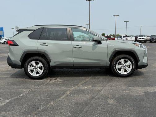2020 Toyota RAV4 Hybrid XLE