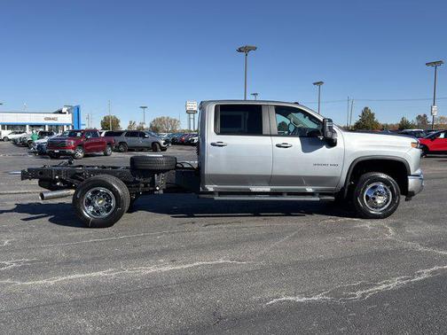 2026 Chevrolet Silverado 3500 LT