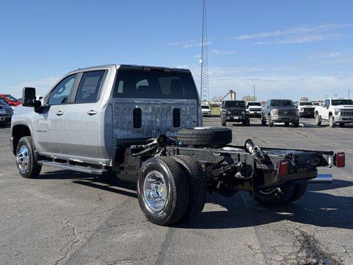 2026 Chevrolet Silverado 3500 LT