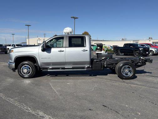 2026 Chevrolet Silverado 3500 LT