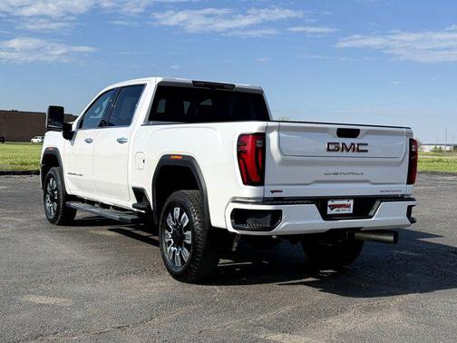 2024 GMC Sierra 2500 Denali