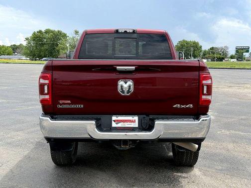 2021 RAM 2500 Laramie Crew Cab 4x4 6'4' Box