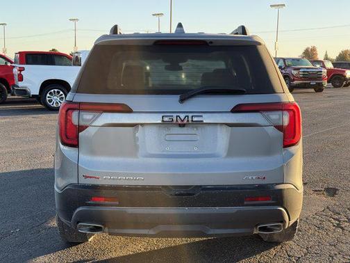 2023 GMC Acadia AWD AT4