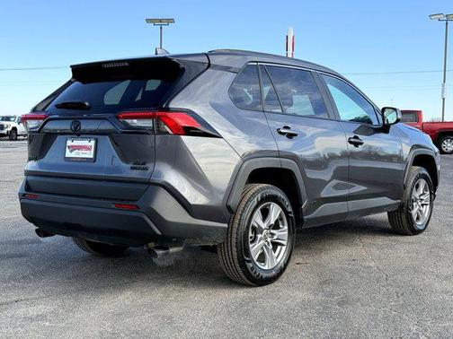 2023 Toyota RAV4 Hybrid XLE