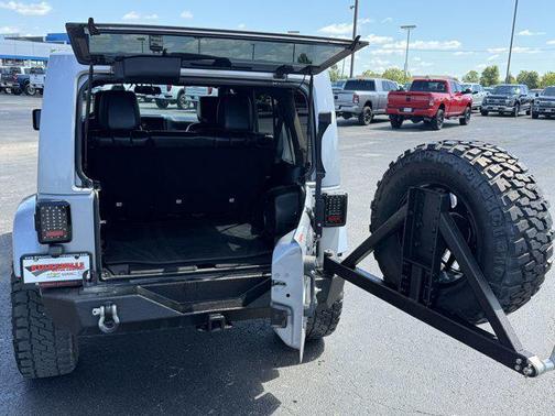 2013 Jeep Wrangler Unlimited Sahara