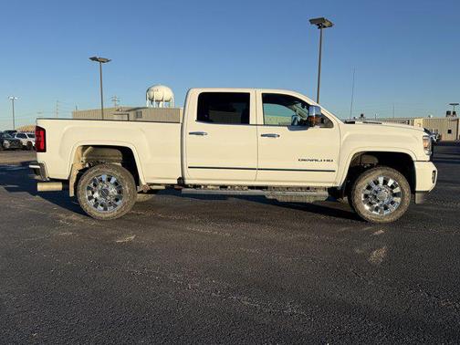 2017 GMC Sierra 2500 Denali