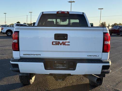 2017 GMC Sierra 2500 Denali