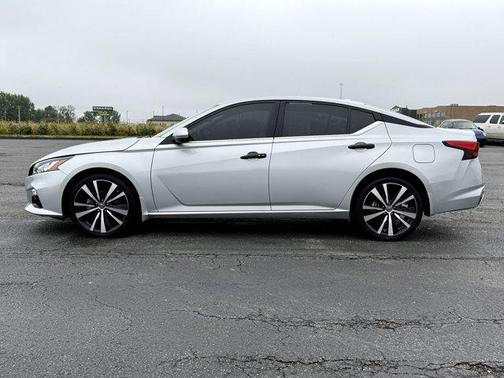 2022 Nissan Altima Platinum Intelligent AWD