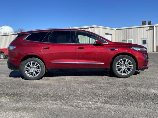 2023 Buick Enclave Essence AWD