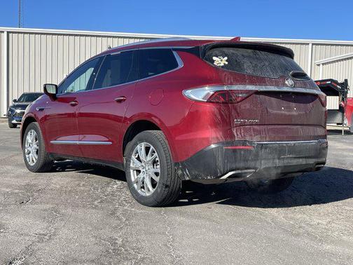 2023 Buick Enclave Essence AWD
