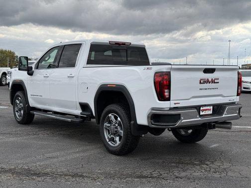 2026 GMC Sierra 3500 SLE