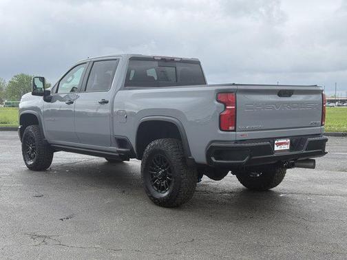 2024 Chevrolet Silverado 2500 4WD Crew Cab Standard Bed ZR2