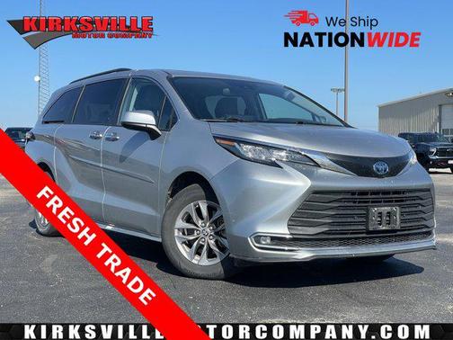 2022 Toyota Sienna XLE 7 Passenger