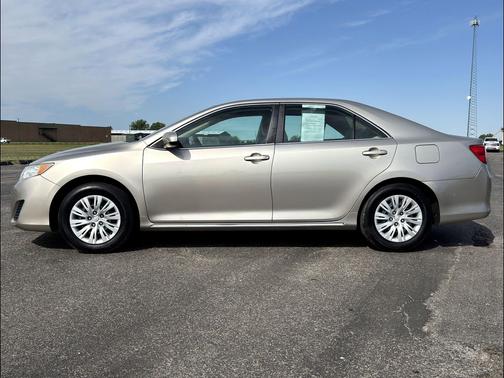 2013 Toyota Camry LE