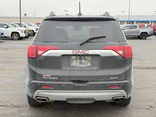 2017 GMC Acadia Denali