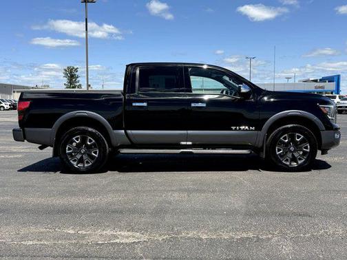 2021 Nissan Titan Platinum Reserve