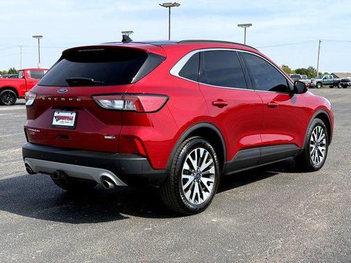 2020 Ford Escape Titanium