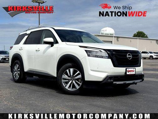 2023 Nissan Pathfinder SL 4WD