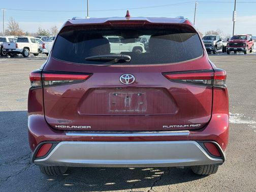 2021 Toyota Highlander Platinum