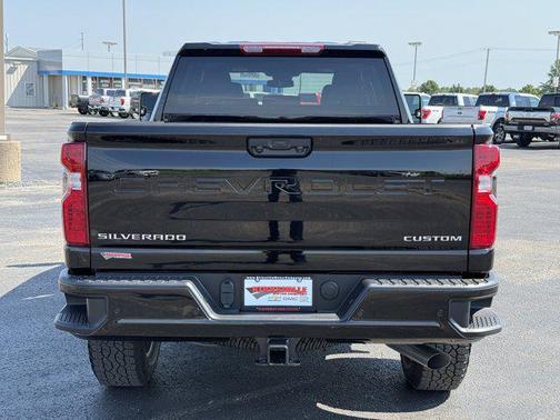 2025 Chevrolet Silverado 2500 Custom
