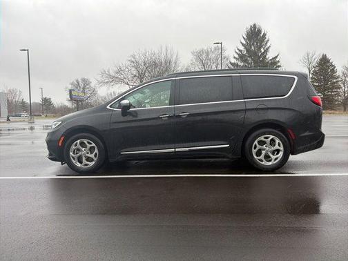 2023 Chrysler Pacifica Limited