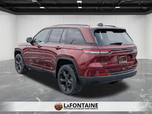 2025 Jeep Grand Cherokee Laredo