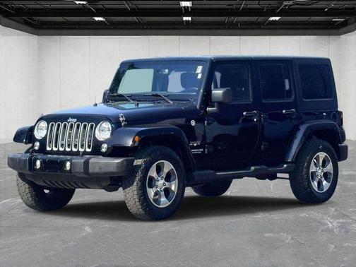 Black Clearcoat 2016 Jeep Wrangler Unlimited Sahara