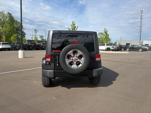 Black Clearcoat 2016 Jeep Wrangler Unlimited Sahara