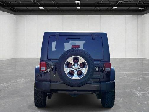Black Clearcoat 2016 Jeep Wrangler Unlimited Sahara