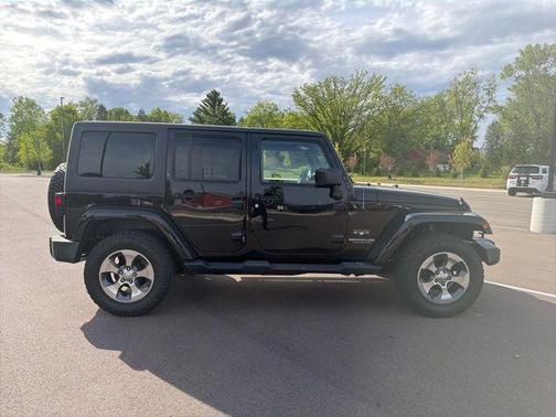 Black Clearcoat 2016 Jeep Wrangler Unlimited Sahara