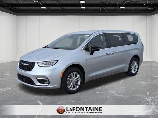 Silver Mist Clearcoat 2026 Chrysler Pacifica Select