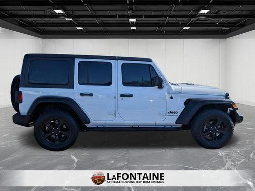 Bright White Clearcoat 2023 Jeep Wrangler Sport