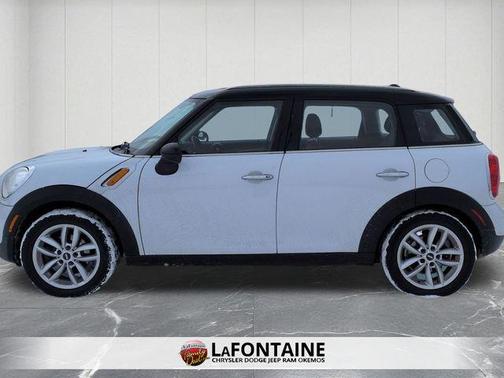 2012 MINI Cooper Countryman Base