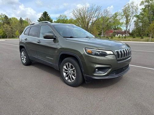 Olive Green Pearlcoat 2021 Jeep Cherokee Latitude Lux