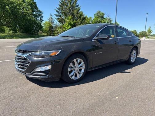 Black Metallic 2022 Chevrolet Malibu LT
