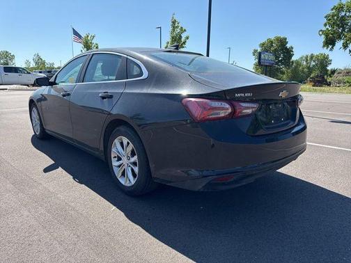 Black Metallic 2022 Chevrolet Malibu LT