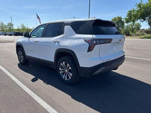 Summit White 2026 Chevrolet Equinox LT
