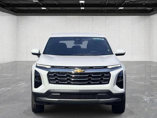 Summit White 2026 Chevrolet Equinox LT