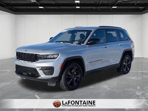 2024 Jeep Grand Cherokee Laredo