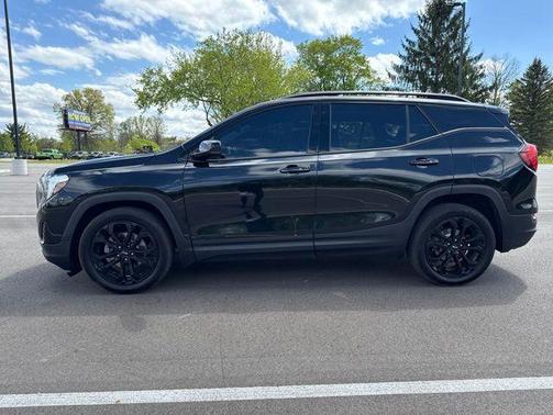 Ebony Twilight Metallic 2020 GMC Terrain SLE