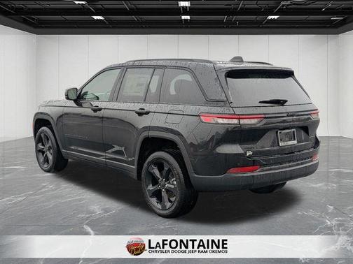 2025 Jeep Grand Cherokee Laredo