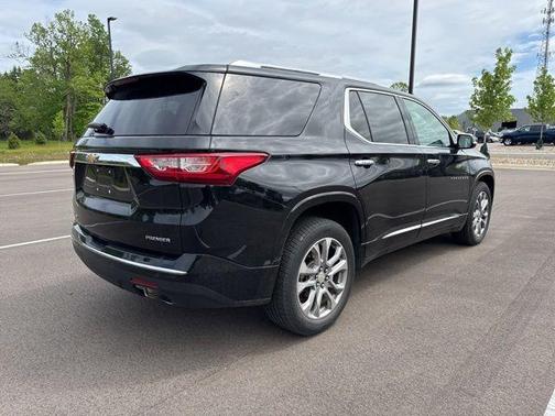 Black Metallic 2019 Chevrolet Traverse Premier