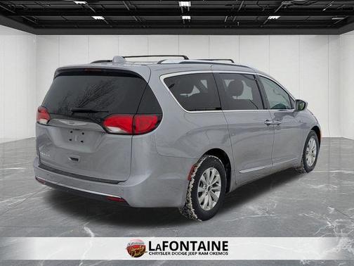 2018 Chrysler Pacifica Touring-L