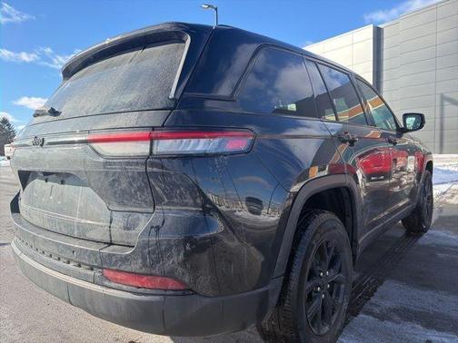 2024 Jeep Grand Cherokee Laredo